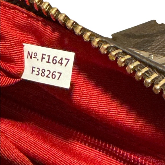 NWT Coach Harley East West Hobo in Signature Coated Canvas - Picture 9 of 10